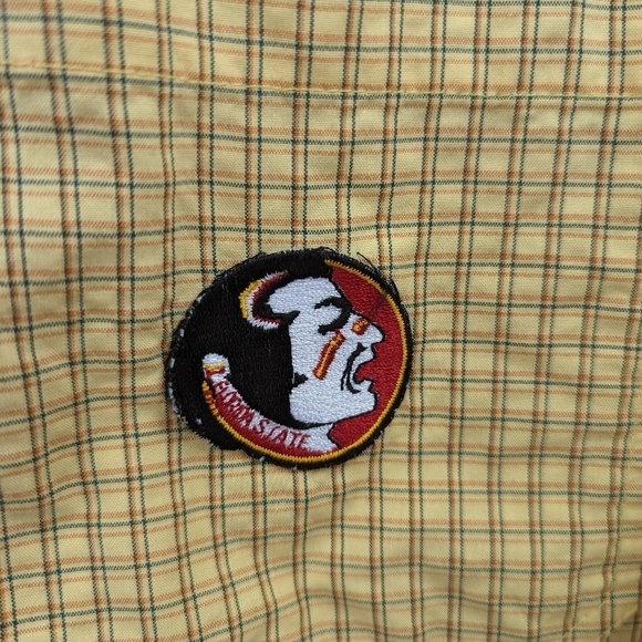 Men's WALT DISNEY WORLD FSU Short Sleeve Button Down Shirt - Picture 4 of 6